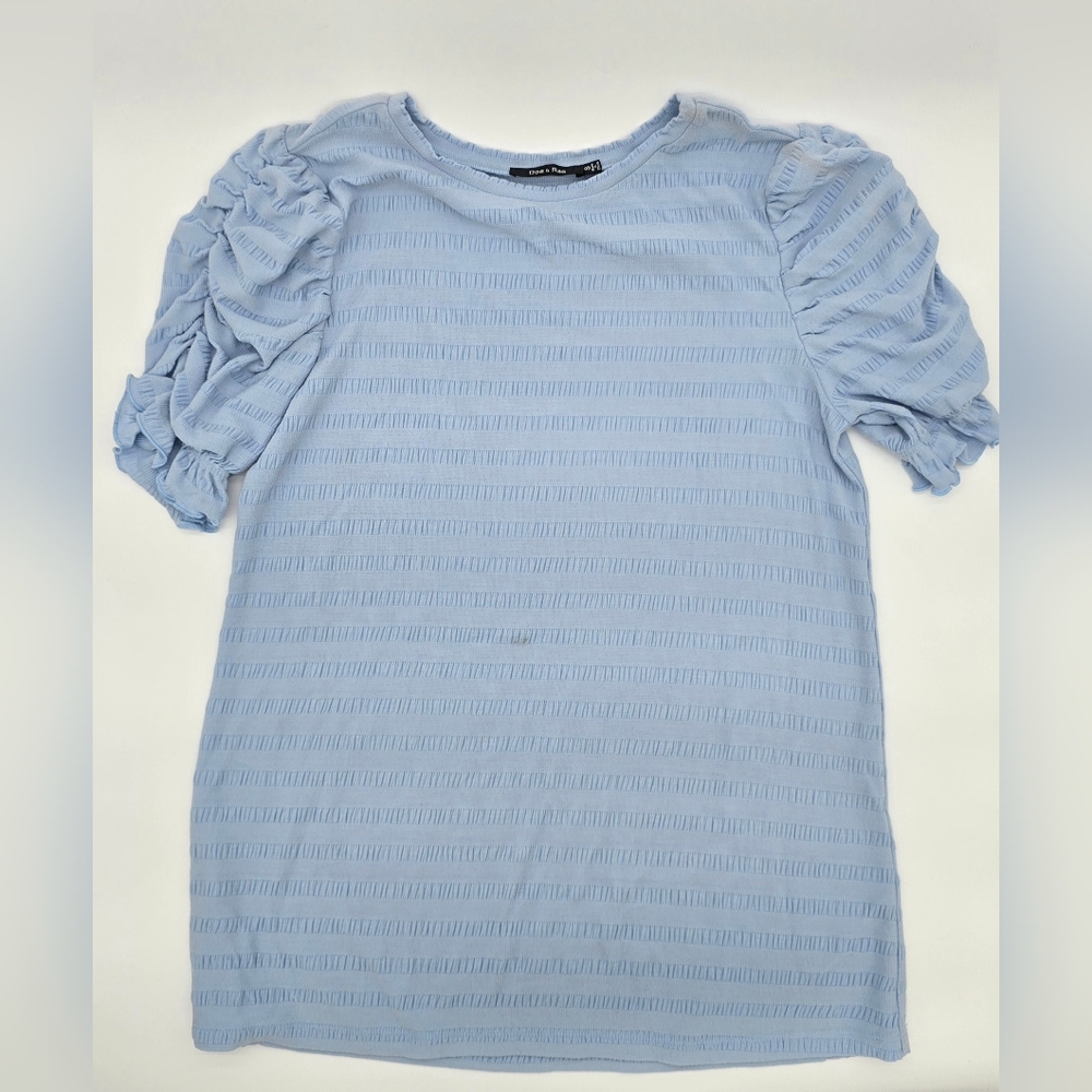 Top with scrunched sleeves